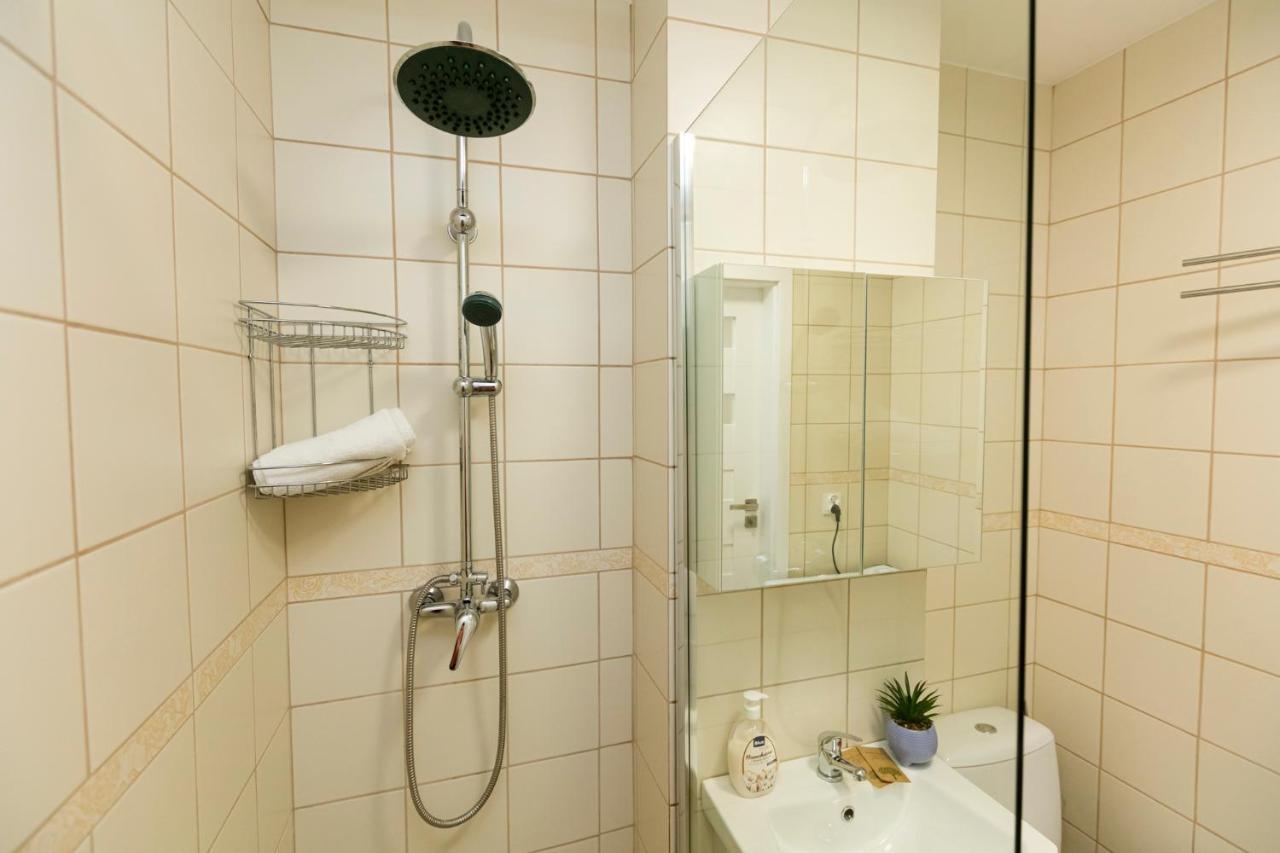 Chmielna - 250M Od Zlotych Tarasow, 350M Od Dworca Centralnego - Wifi - Smart Tv 55 Cali - Better Rental Warszawa Eksteriør billede