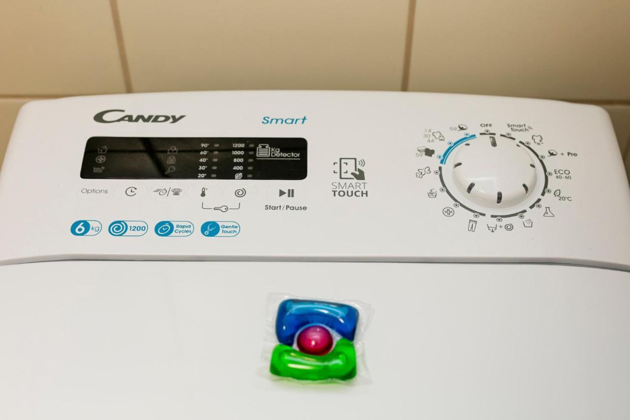 Chmielna - 250M Od Zlotych Tarasow, 350M Od Dworca Centralnego - Wifi - Smart Tv 55 Cali - Better Rental Warszawa Eksteriør billede